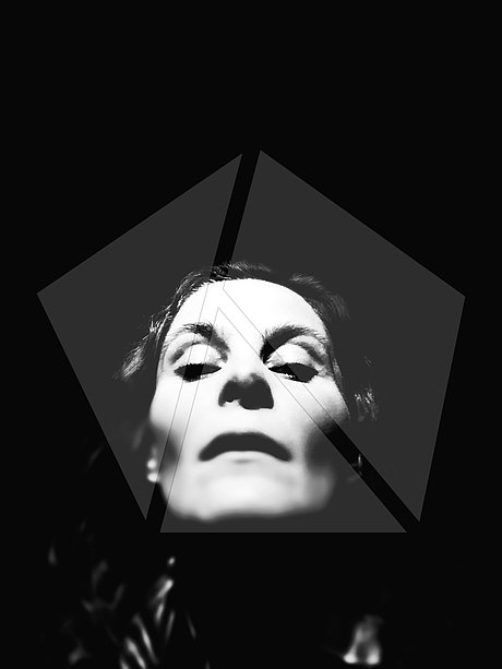 Bild von Christine Kostner, schwarz weiß, Portrait